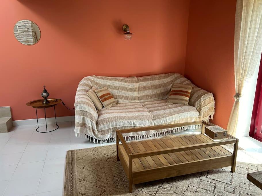 Holiday home Maison Avec Piscine En Perigord Mensignac