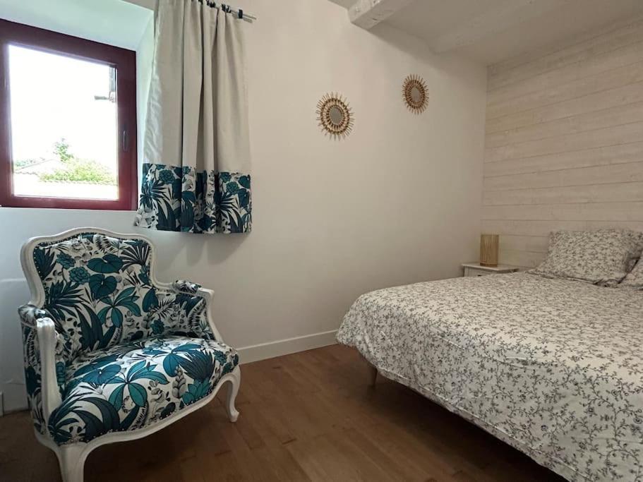 Holiday home Maison Avec Piscine En Perigord Mensignac