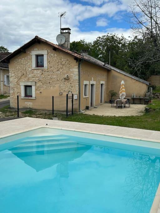 Holiday home Maison Avec Piscine En Perigord *